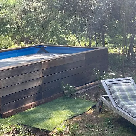 Avec Piscine Privee Dans La Foret Bagnols-en-Foret